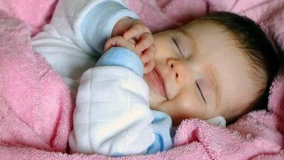 Çocukların uykuda Gülmeleri boşuna değil