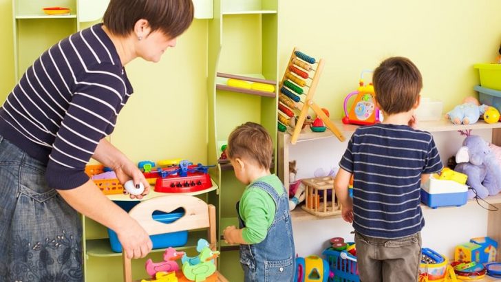 Çocuklarınıza odalarını toplamayı nasıl öğretirsiniz?