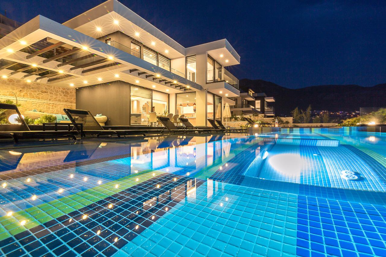 Tam Kapama Karantina Sürecinde Ev Konforunda Tatil!