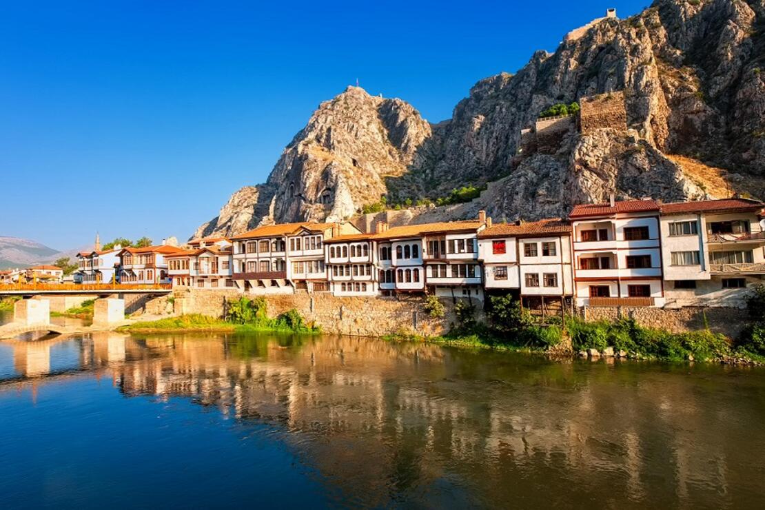 Bin Ölüp Bir Dirilen Şehirler